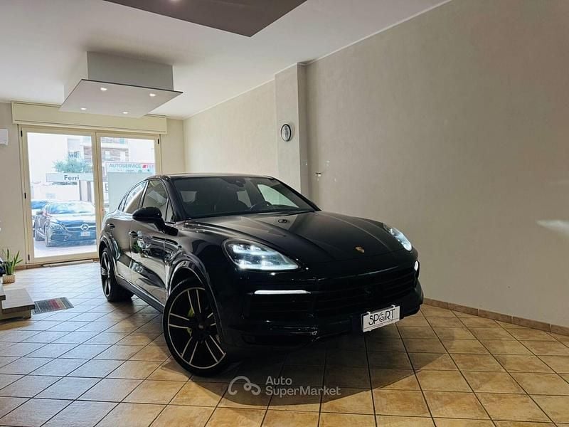 Usata Porsche Cayenne 340 CV (250 kW) 2021 Nero SUV