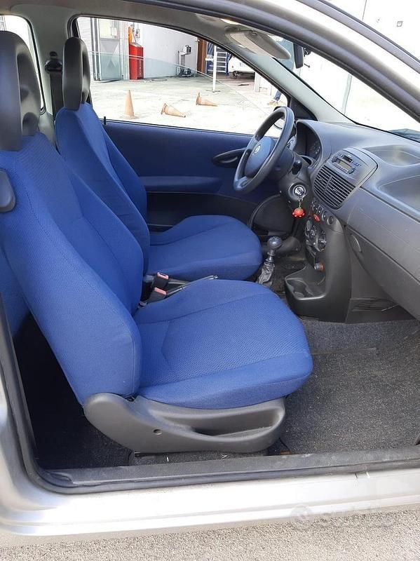 Usata Fiat Punto 2003 Grigio Berlina