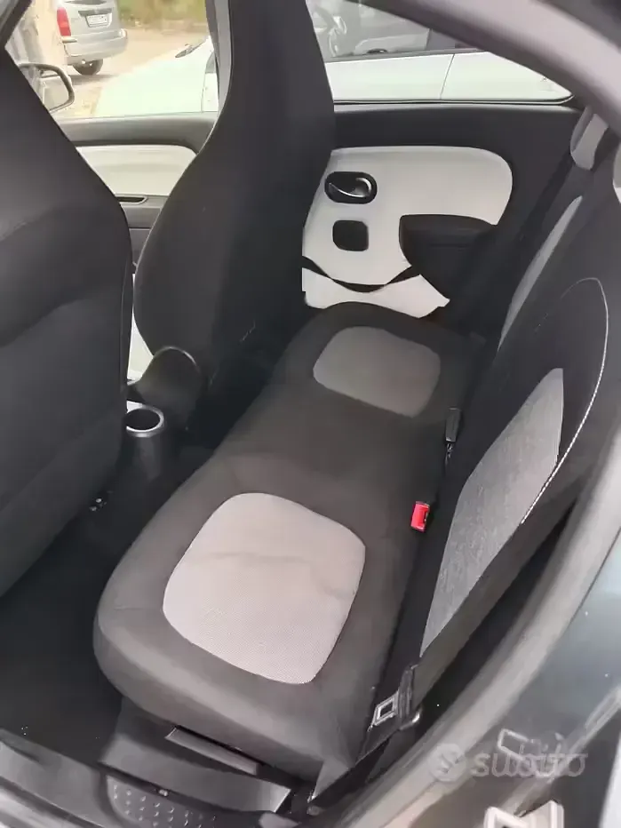 Usata Renault Twingo Intens 90 CV (66 kW) 2018 Grigio Utilitaria