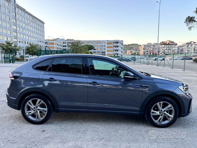 Usata VW Taigo R-line 110 CV (80 kW) 2023 Grigio SUV