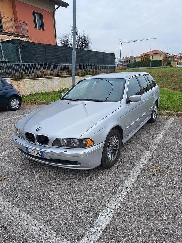 Usata BMW 525 163 CV (119 kW) 2003 Grigio Station wagon