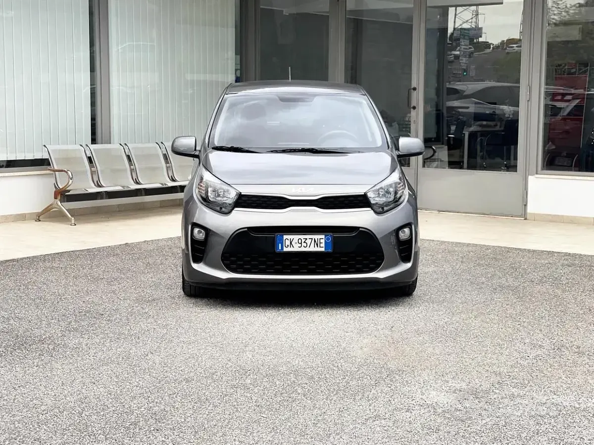 Usata Kia Picanto 67 CV (49 kW) 2022 Grigio Utilitaria