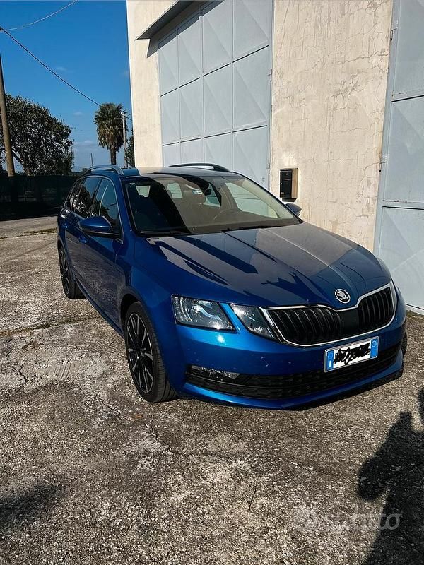 Blu Usata 2019 Skoda Octavia G-TEC Station wagon | 11.900 € (Buon prezzo) - Immagine 1/4