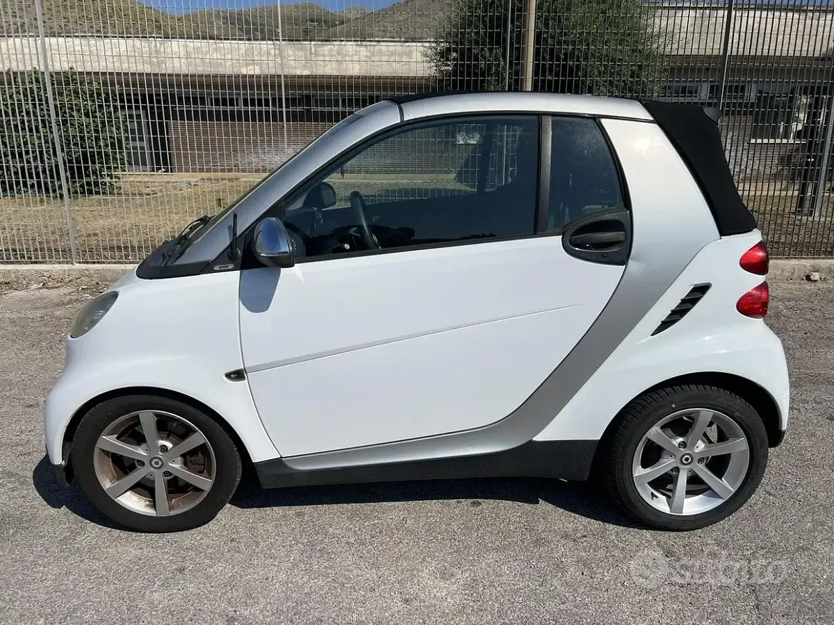 Usata Smart ForTwo Cabrio 71 CV (52 kW) 2010 Bianco Cabrio