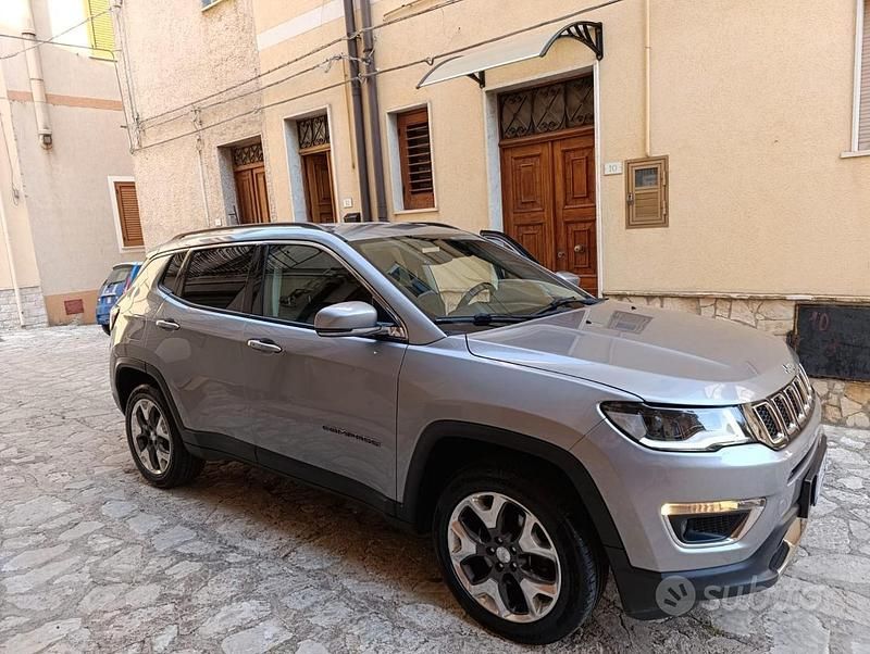 Usata 2018 Jeep Compass Limited SUV | 16.700 € (Buon prezzo) - Immagine 1/4