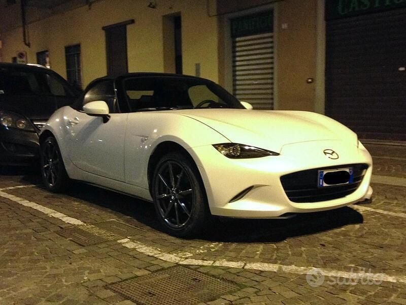 Usata Mazda MX5 Inclusive 160 CV (117 kW) 2016 Bianco Cabrio