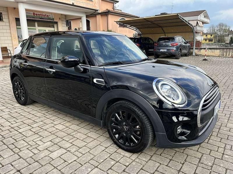 Usata Mini ONE 102 CV (75 kW) 2021 Nero Utilitaria