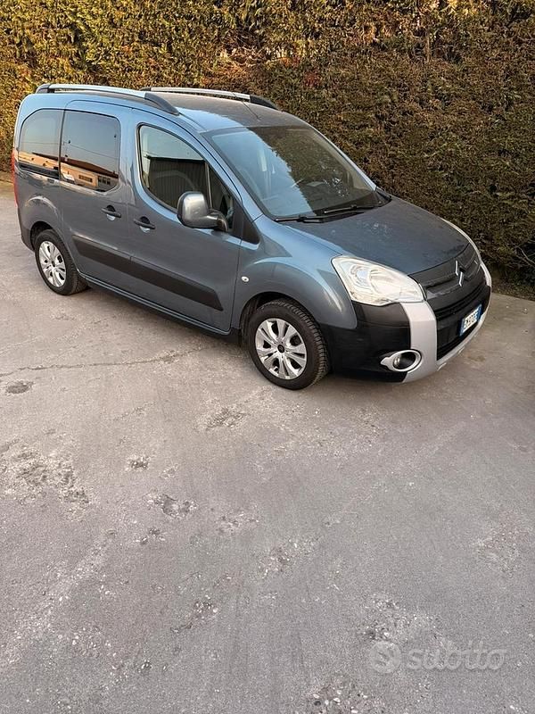 Usata Citroën Berlingo 90 CV (66 kW) 2012 Grigio Monovolume
