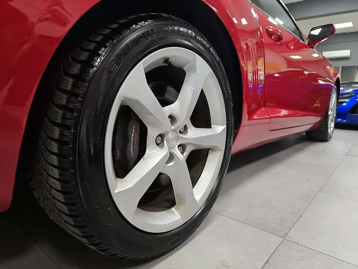 Usata Chevrolet Camaro SS 405 CV (297 kW) 2013 Colorado red Coupé