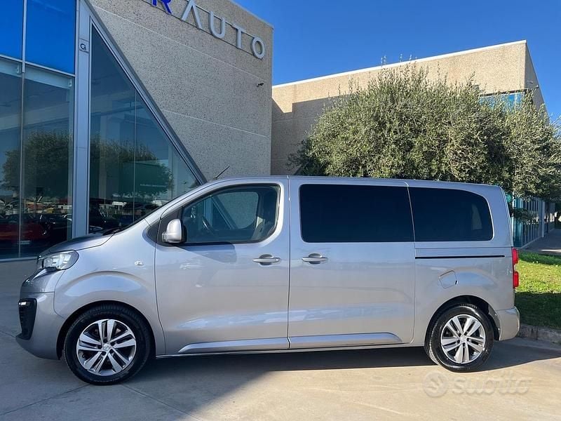 Usata Peugeot Traveller Active 177 CV (130 kW) 2021 Grigio Monovolume