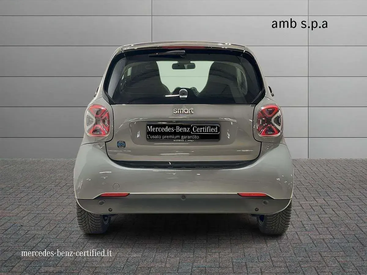 Usata Smart ForTwo Electric Drive 41 kW (56 CV) 2022 Grigio Coupé