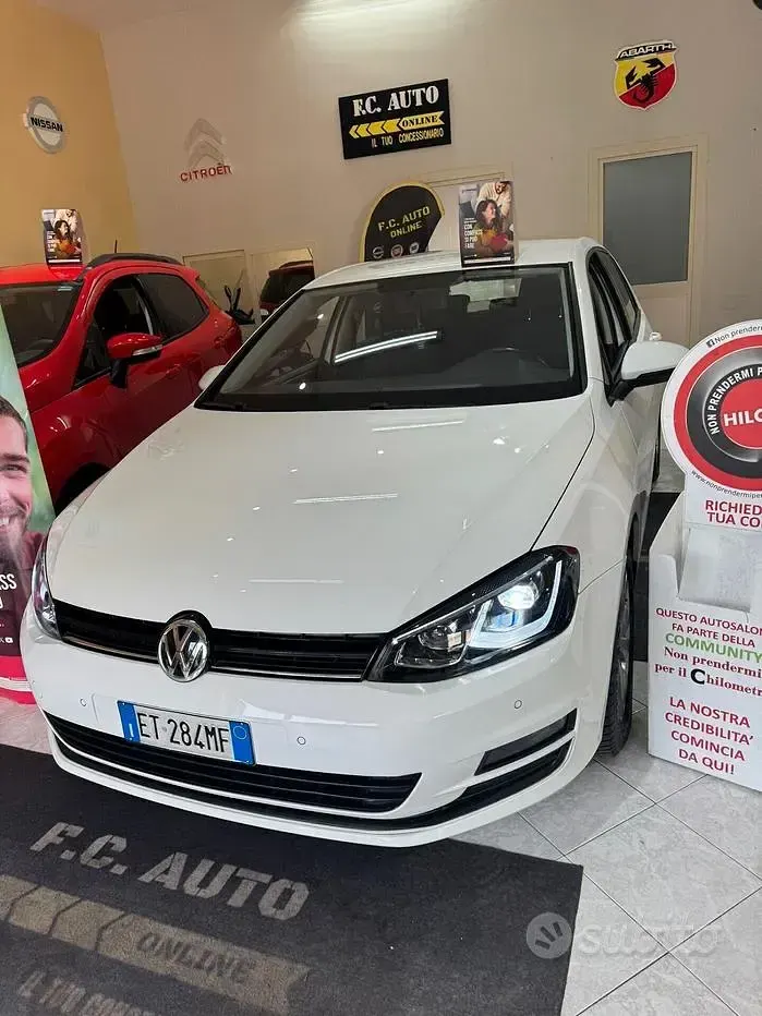 Second-hand VW Golf VII Comfortline 105 CP (77 kW) 2013 Alb Berlinǎ