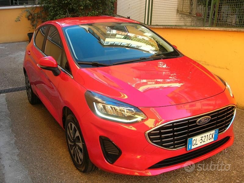 Usata Ford Fiesta Titanium 75 CV (55 kW) 2022 Rosso Utilitaria
