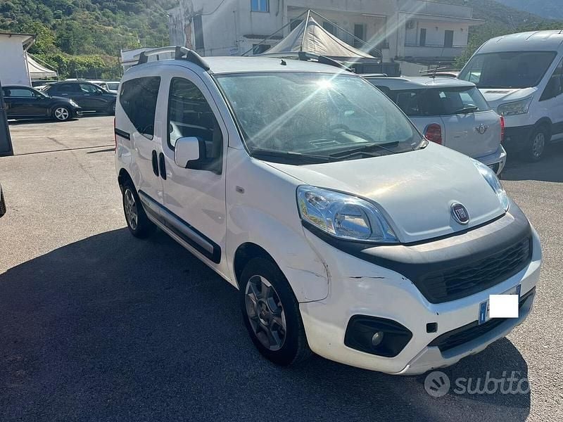 Usata Fiat Qubo Trekking 95 CV (69 kW) 2019 Bianco Monovolume