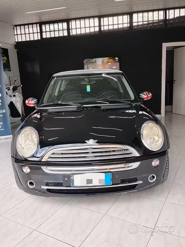 Usata Mini Cooper 90 CV (66 kW) 2006 Nero Utilitaria