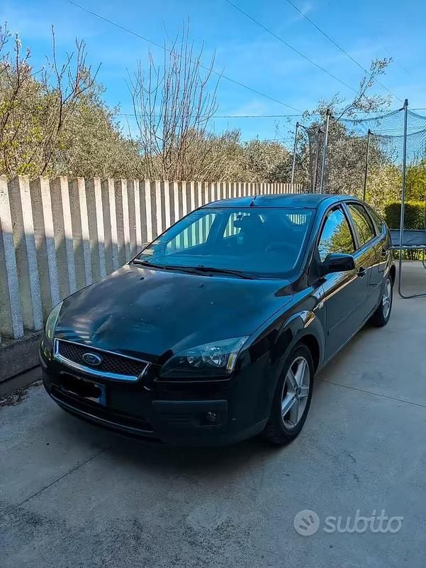 Usata Ford Focus 90 CV (66 kW) 2006 Nero Berlina