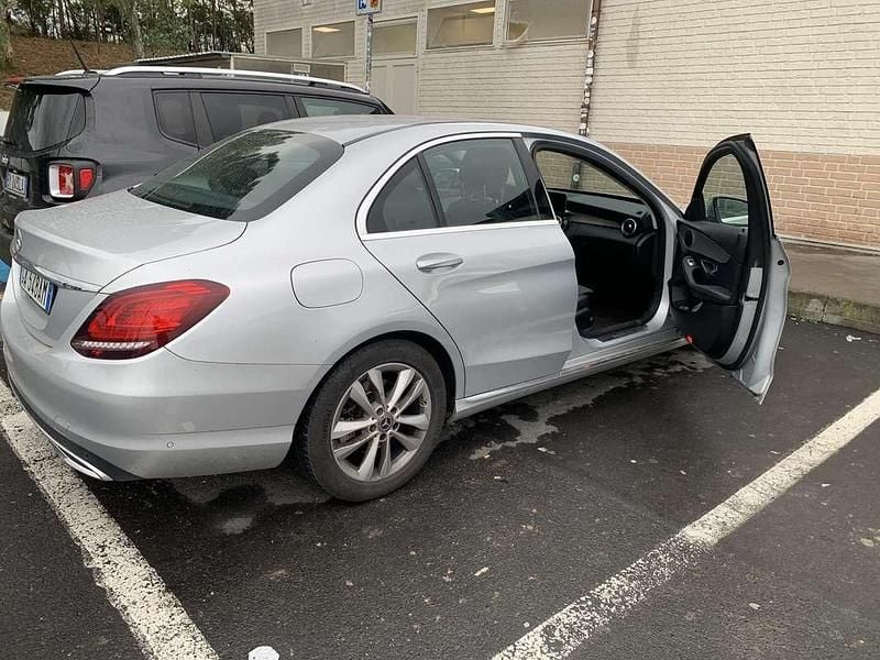 Usata Mercedes C220 194 CV (142 kW) 2019 Argento Berlina