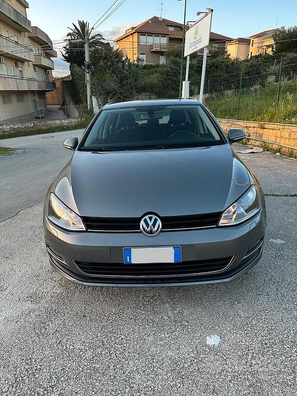 Usata VW Golf VII 110 CV (80 kW) 2015 Grigio Berlina