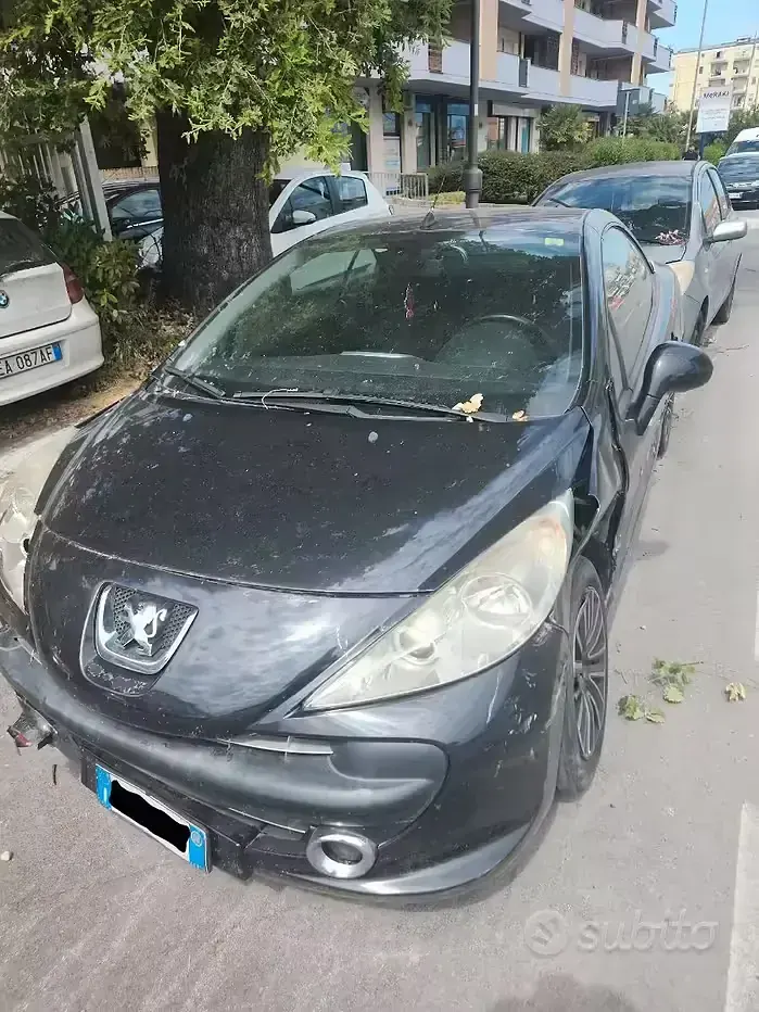 Usata Peugeot 207 CC 93 CV (68 kW) 2008 Nero Cabrio