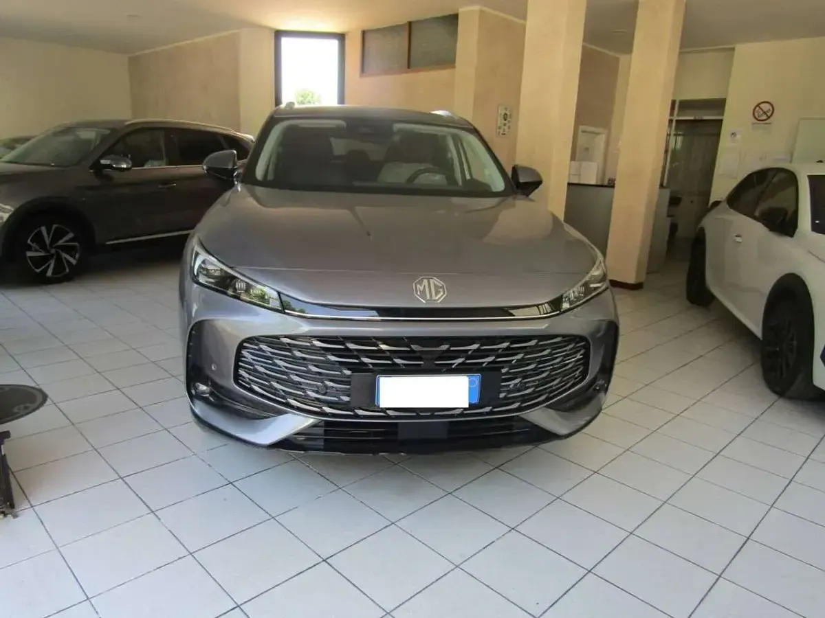 Nuova MG HS Luxury 224 CV (164 kW) 2026 Hampstead grey SUV