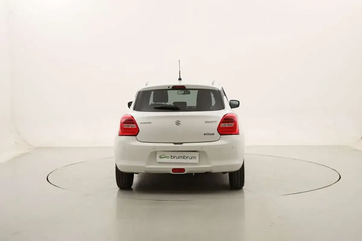 Usata Suzuki Swift 83 CV (61 kW) 2023 Bianco Utilitaria