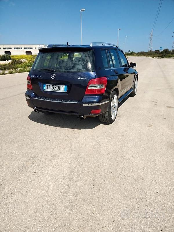 Usata Mercedes GLK320 224 CV (164 kW) 2008 Blu SUV