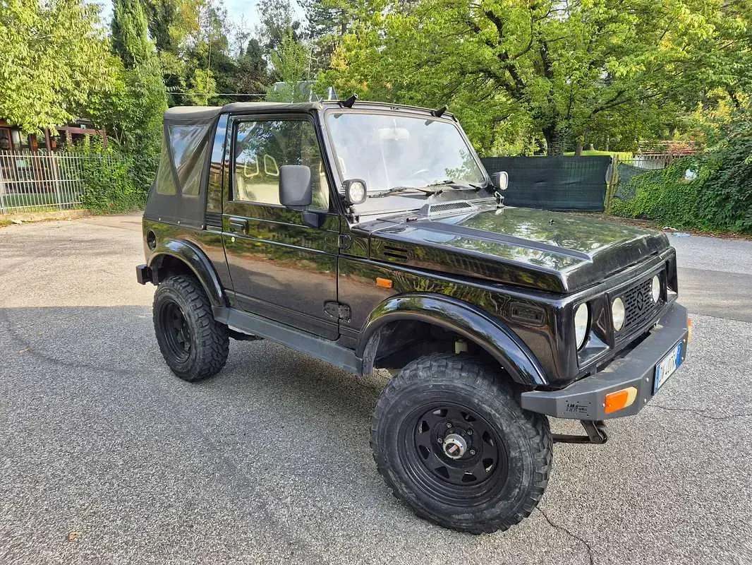 Usata Suzuki Samurai 64 CV (47 kW) 1987 Nero SUV
