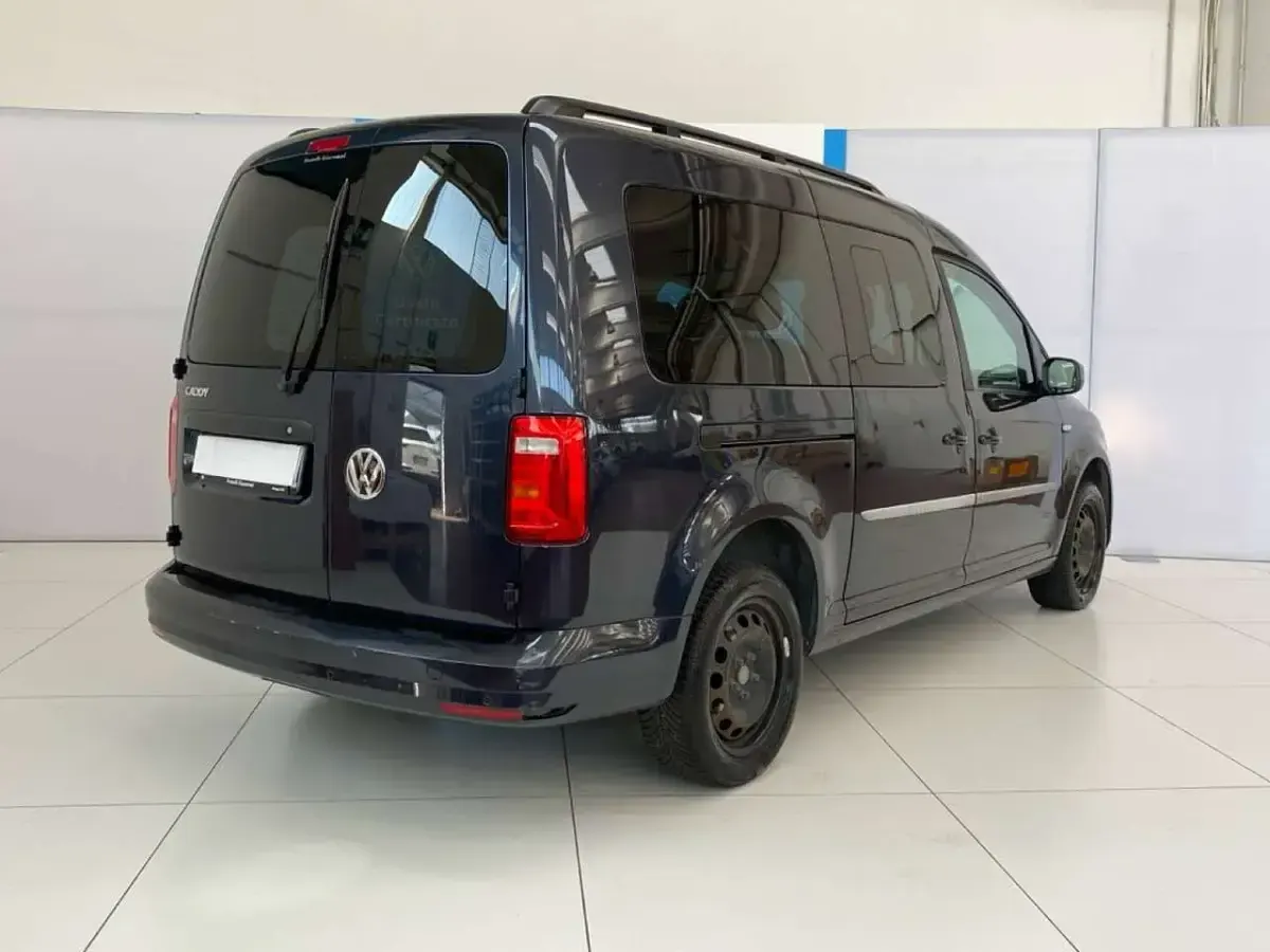 Usata VW Caddy Maxi 102 CV (75 kW) 2018 Blu/azzurro Monovolume