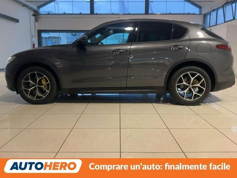 Usata Alfa Romeo Stelvio Sprint 190 CV (139 kW) 2020 Grigio SUV