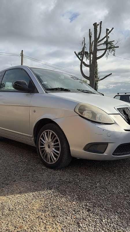 Usata Lancia Ypsilon 69 CV (50 kW) 2013 Utilitaria