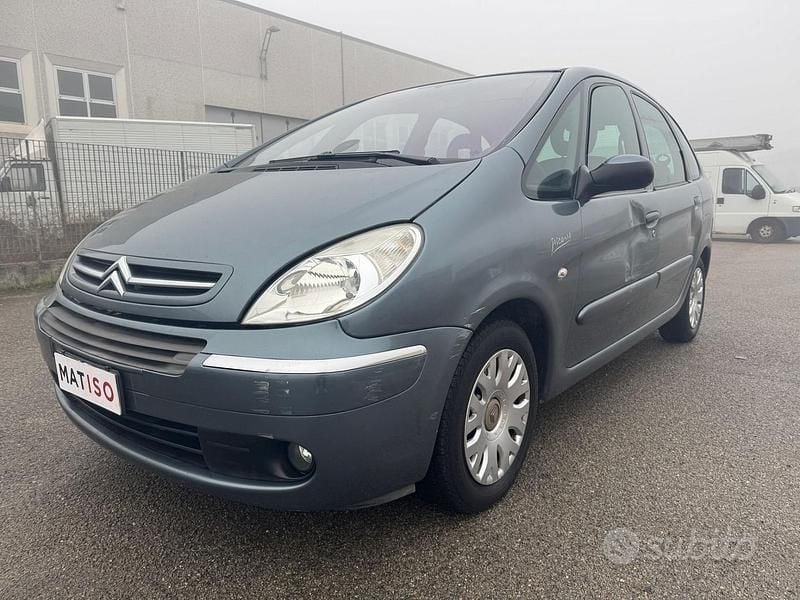 Usata Citroën Xsara Picasso Elegance 109 CV (80 kW) 2008 Grigio Monovolume