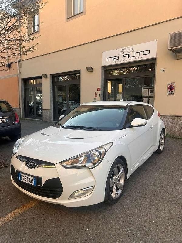 Usata Hyundai Veloster 140 CV (102 kW) 2011 Bianco Utilitaria