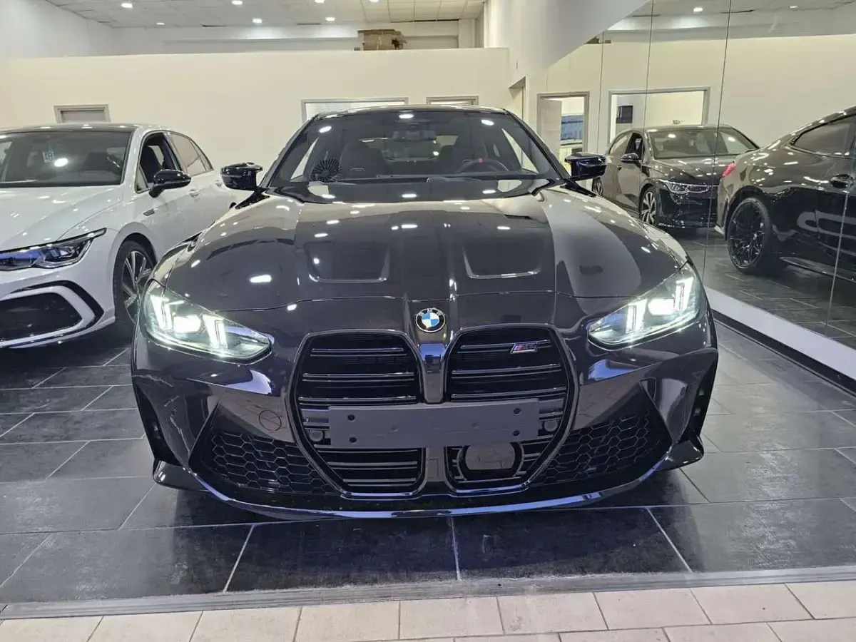Usata BMW M4 Comfort Edition 530 CV (389 kW) 2026 Saphire black Coupé