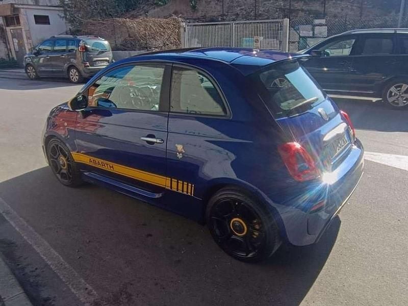 Usata Abarth 595 Pista 160 CV (117 kW) 2018 Blu/azzurro Utilitaria