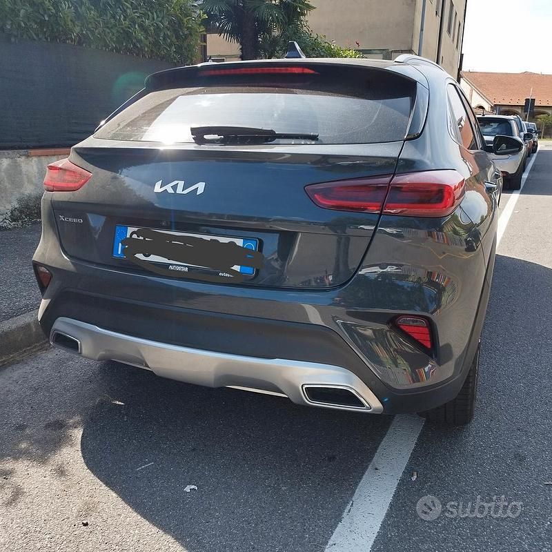 Usata Kia XCeed 120 CV (88 kW) 2022 Grigio SUV