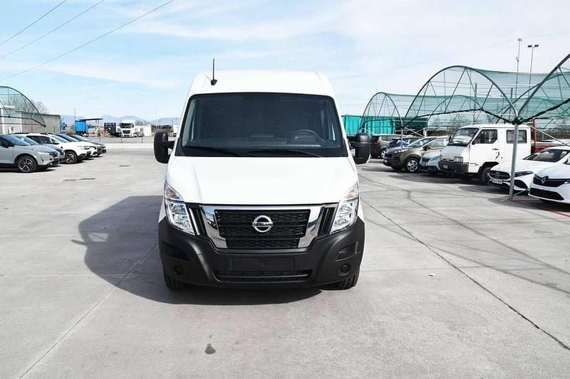 Usata Nissan Interstar Acenta 135 CV (99 kW) 2024 Mineral white Furgone