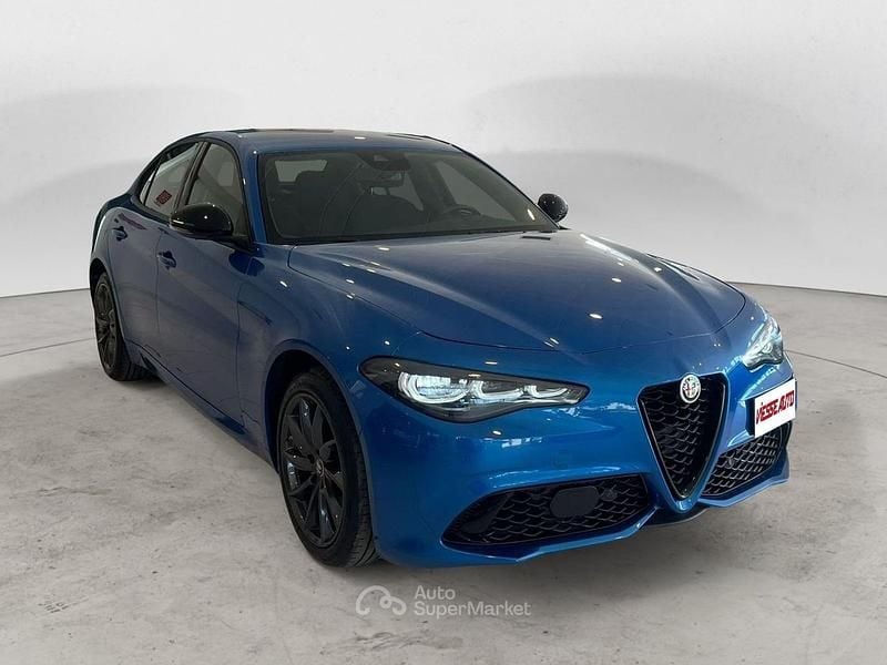 Usata Alfa Romeo Giulia Sprint 280 CV (205 kW) 2024 Blu/azzurro Berlina