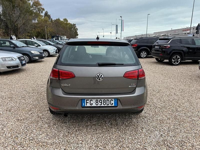 Usata VW Golf VII Executive 110 CV (80 kW) 2017 Marrone Berlina