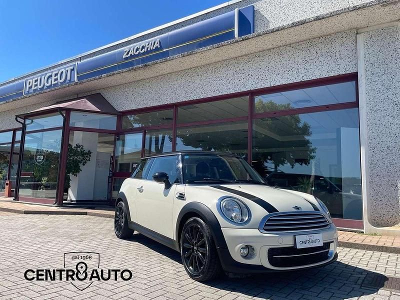 Bianco Usata 2013 Mini Cooper D Due volumi | 7000 € (Buon prezzo) - Immagine 1/4