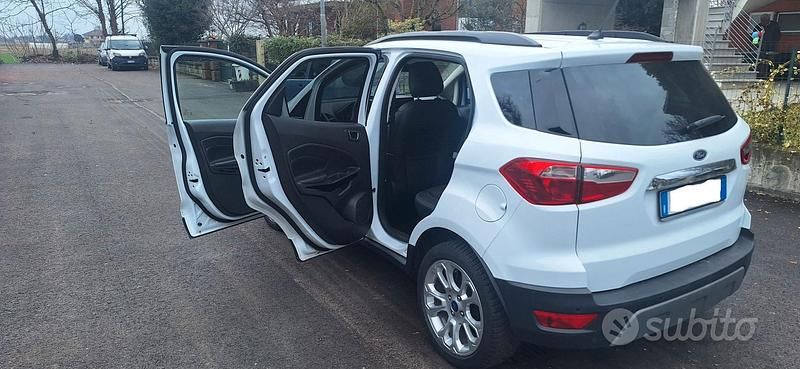 Usata Ford Ecosport 2022 Bianco SUV