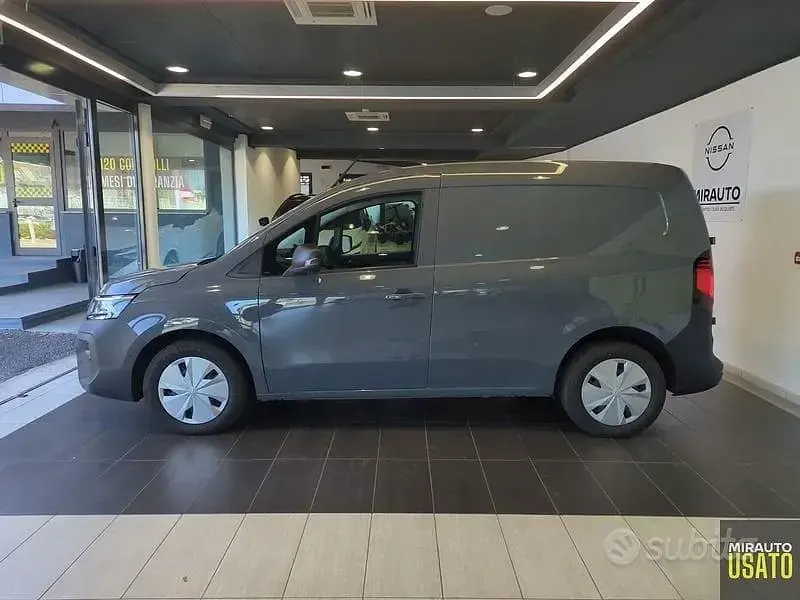 Usata Nissan Townstar N-Connecta 89 kW (122 CV) 2023 Grigio Furgone