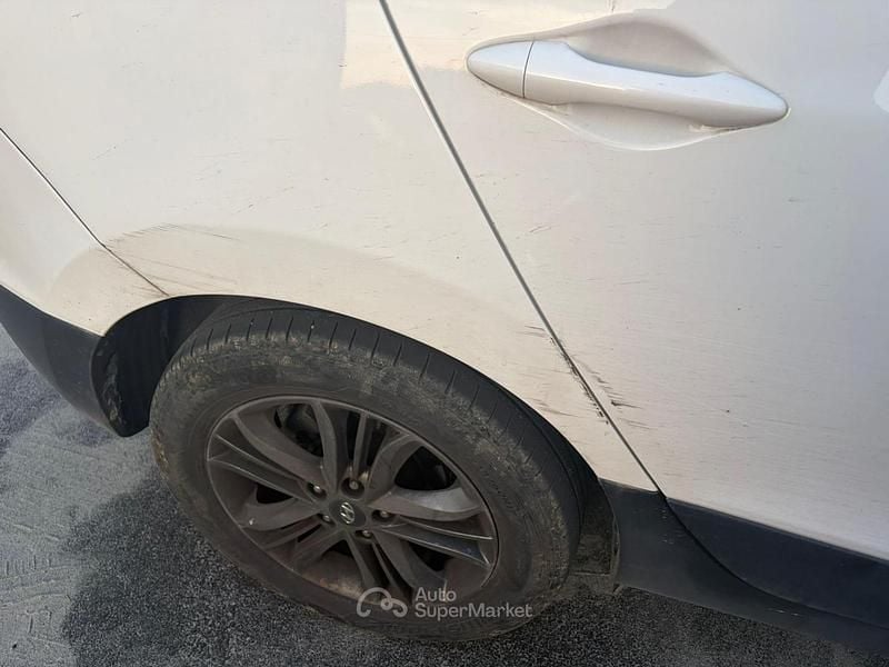 Usata Hyundai ix35 Xpossible 116 CV (85 kW) 2015 Bianco SUV