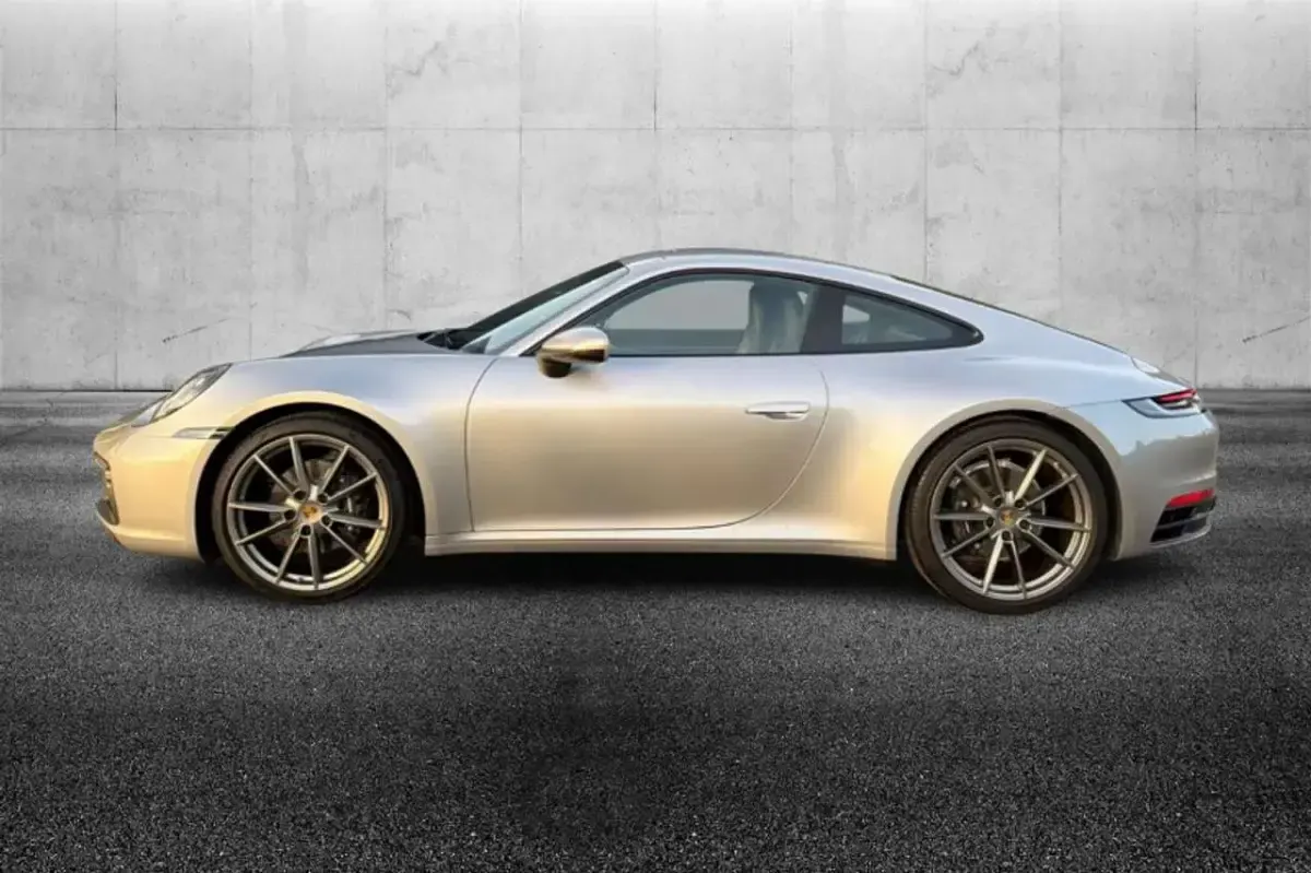 Usata Porsche 911 Carrera 385 CV (283 kW) 2020 Argento Coupé