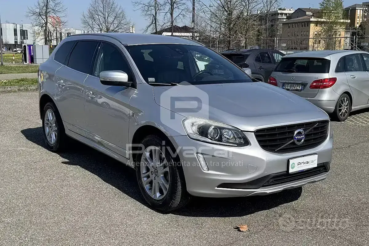 Usata Volvo XC60 Ocean Race 190 CV (139 kW) 2015 Grigio SUV