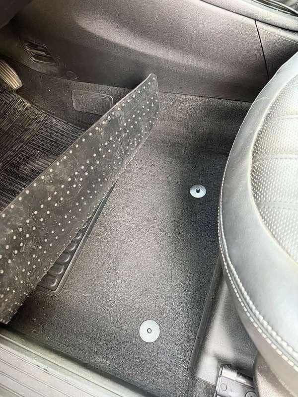 Usata Lancia Delta Gold 165 CV (121 kW) 2014 Grigio Utilitaria