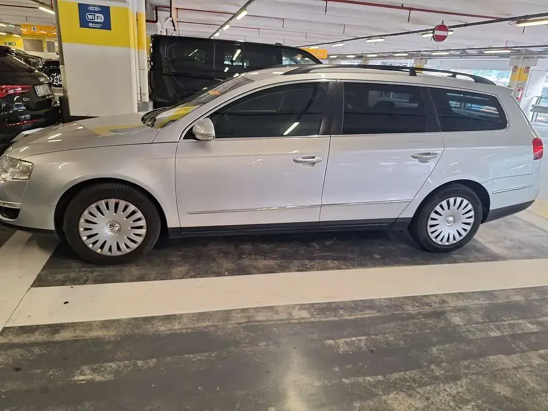 Usata VW Passat Highline 140 CV (102 kW) 2010 Station wagon