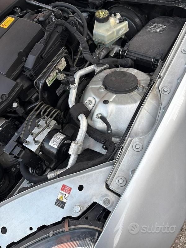 Usata Mercedes SLK200 163 CV (119 kW) 2005 Grigio Cabrio