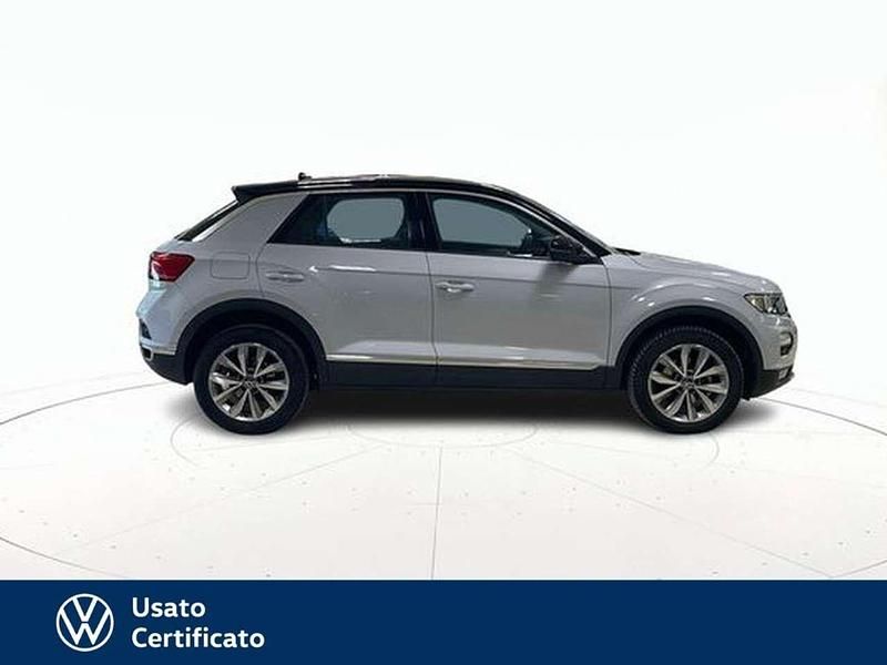 Usata VW T-Roc Style 150 CV (110 kW) 2021 Grigio / pastello SUV
