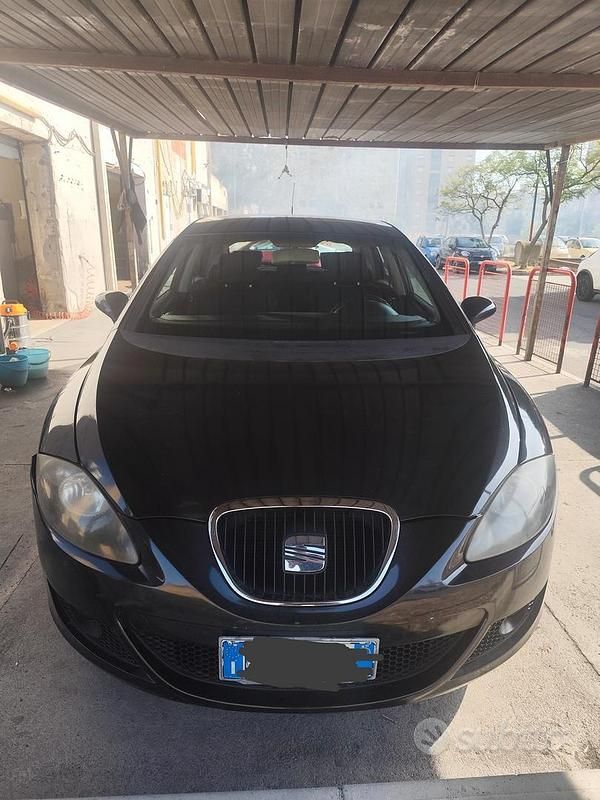 Usata 2007 Seat Leon Tre volumi | 2500 € (Ottimo prezzo) - Immagine 1/4