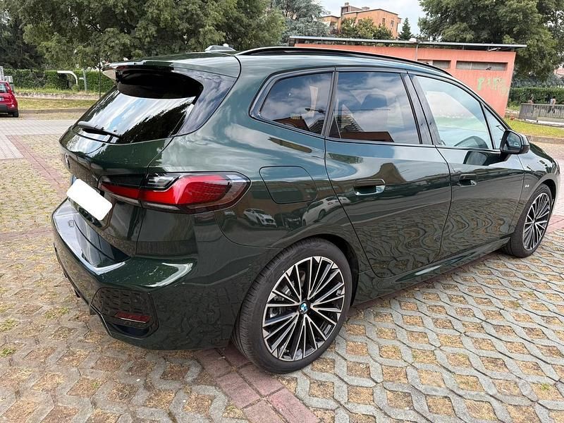 Usata BMW 220 Active Tourer Luxury Line 170 CV (125 kW) 2023 Verde Monovolume